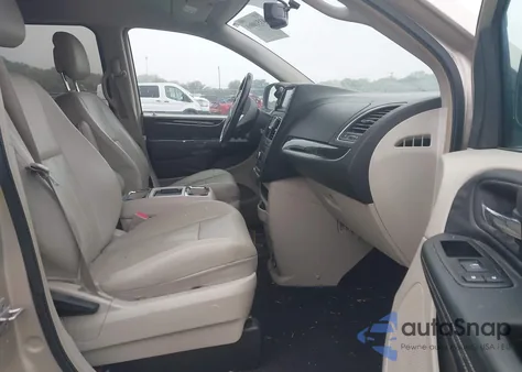 2013 Chrysler Town & Country Touring z USA, uszkodzony, nr VIN 2C4RC1BGXDR555435